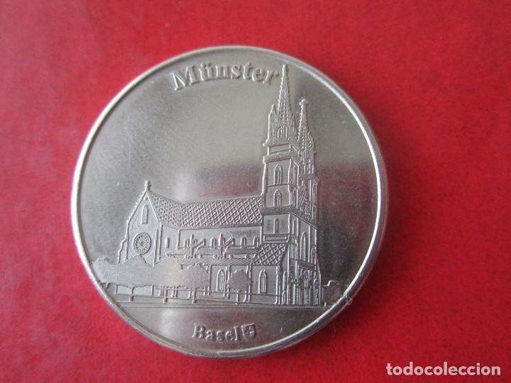 M&eacute;dailles historiques: Basilea. Patrimonio Suizo. Munster