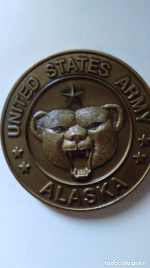 Medallas hist&oacute;ricas: Medalla de bronce con esmalte en una de las caras United States Army Alaska