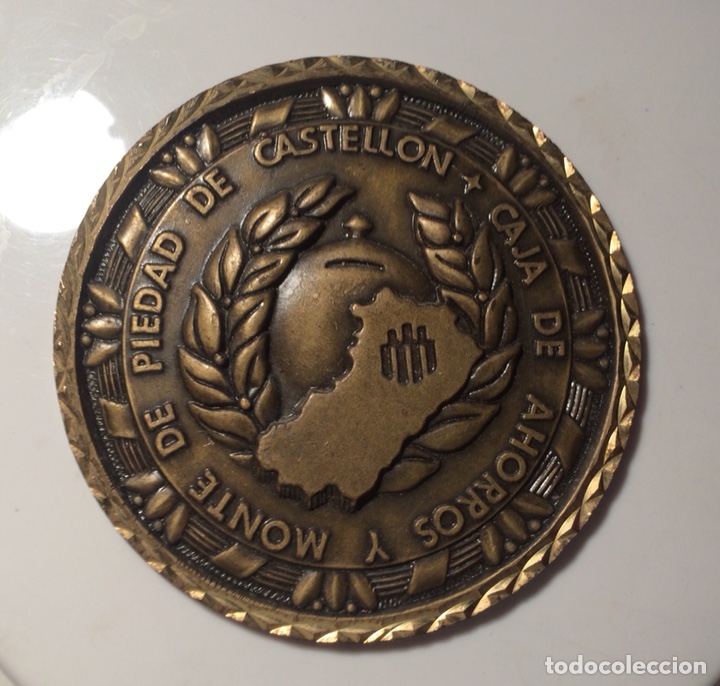 Historical Medals: edu8 - Medalla Caja de Ahorros y Monte de piedad de Castell&oacute;n, 87 mm - 190 gr.