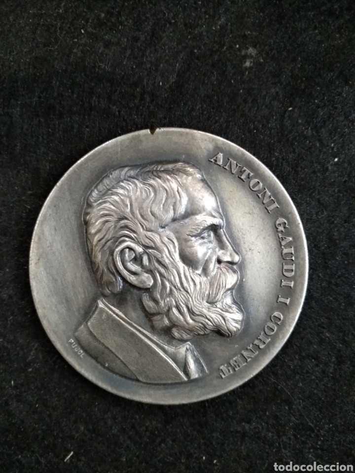 Medallas hist&oacute;ricas: Medalla Antoni Gaud&iacute; Y cornet. 5cm medallas Pujol