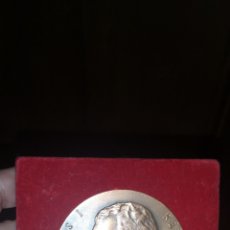 Medallas históricas: MEDALLA CONMEMORATIVA DE LA CORONACIÓN DE JUAN CARLOS PRIMERO DE ESPAÑA, 22 DE NOVIEMBRE DE 1975