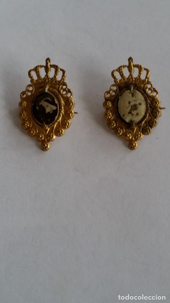 M&eacute;dailles historiques: MEDALLA- 2 ESCAPULARIOS BROCHE DE ALFILER DE 1880 Aproximado ( X073 )