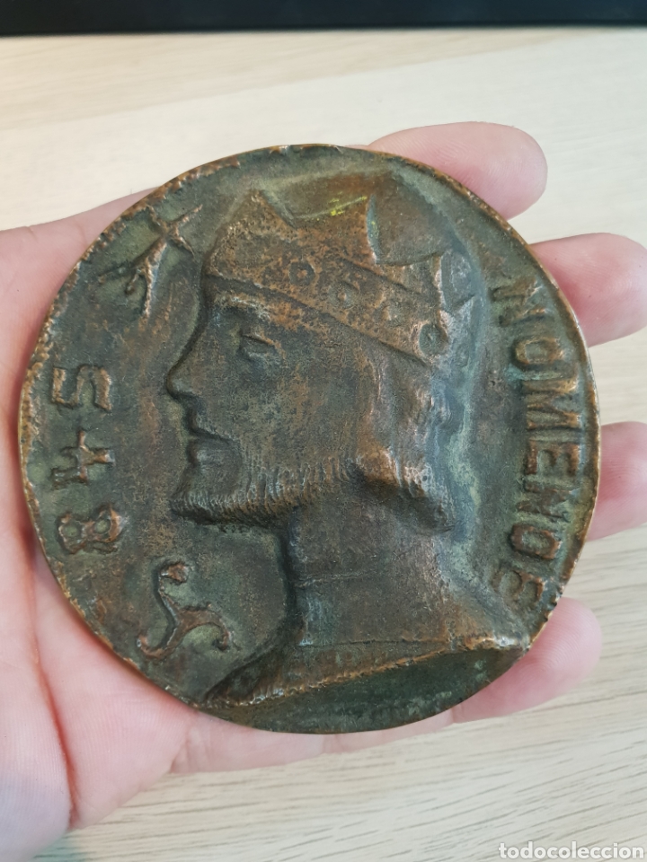 M&eacute;dailles historiques: GRAN MEDALLON DE BRONCE A IDENTIFICAR . PESO 352 GRAMOS