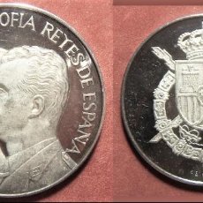 Medallas históricas: MEDALLA JUAN CARLOS Y SOFÍA , REYES DE ESPAÑA PLATA 6 CM 67 GR DE 925 MML. Lote 289727488