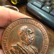 Medallas históricas: MEDALLA MILITAR DE BRONCE - U POMINKA NA NAVSTEVU JEHO VELICENSTVA V PRAZE 1891 - FRANTISEK JOSEF I. Lote 297266798