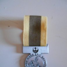 Medallas históricas: MEDALLA WARS EOIC BATTLES TATODINE ORIGINAL LUCAS FILM. Lote 306055723