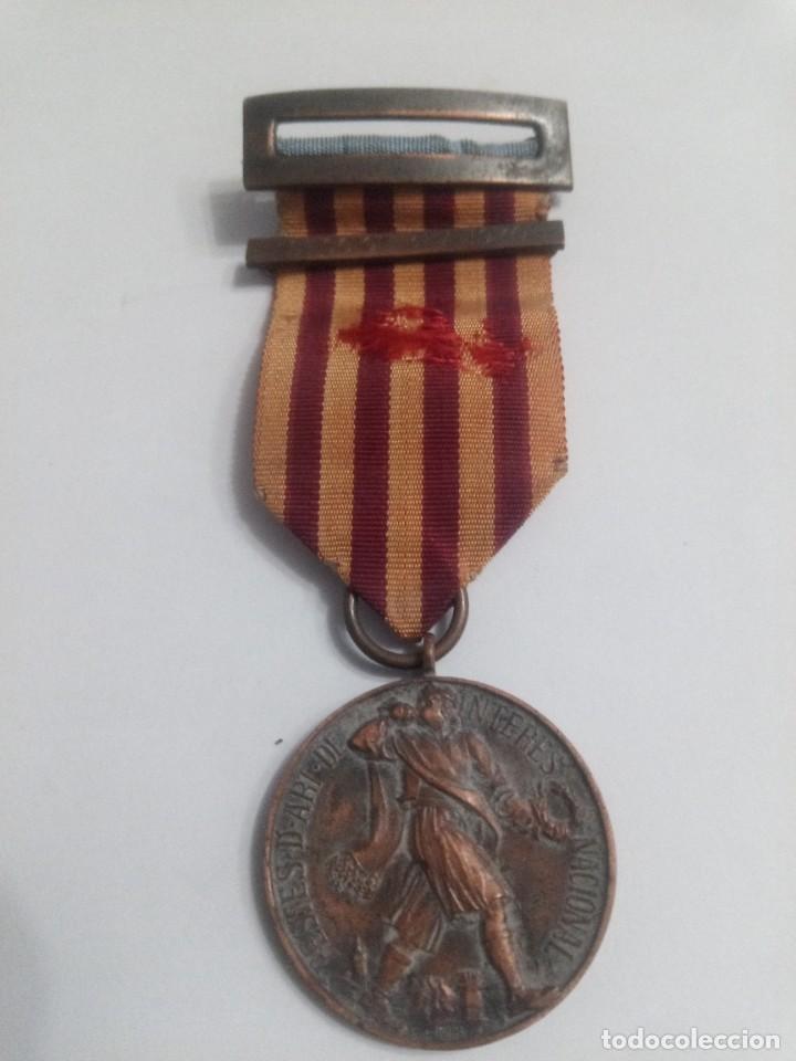 M&eacute;dailles historiques: Medalla antigua