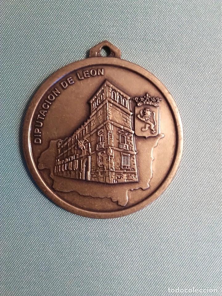 Medaglie storiche: Antigua Medalla de bronce Diputaci&oacute;n de Le&oacute;n