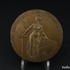 Medallas históricas: ANTIGUA MEDALLA DE BRONCE FRANCESA UNION NACIONAL DE COMBATIENTES. Lote 347502443