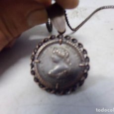 Medallas históricas: MEDALLA EN COLGANTE ISABEL 2 1867 REINA ESPAÑAS POR LA GRACIA DE DIOS Y LA CONST. Lote 361294330