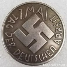 Medallas históricas: IMPRESIONANTE MONEDA CONMEMORATIVA NAZI 1 MAYO. Lote 374155749