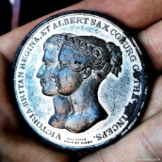 Medallas históricas: ⚜️ AS04. REINO UNIDO. MEDALLA BAUTISMO EDWARD PRÍNCIPE DE GALES, 1841. 58 G / 53 MM