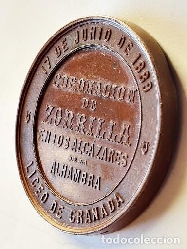 Medallas hist&oacute;ricas: MEDALLA DE BRONCE, CORONACI&Oacute;N DE ZORRILLA EN LOS ALC&Aacute;ZARES. LICEO DE GRANADA. A, CARRASCO. 1889