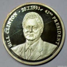 Medallas históricas: BILL CLINTON 20.1.1993 42 ND PRESIDENT OF THE UNITED STATES OF AMERICA. MEDALLA DE PLATA. LOTE 0244. Lote 393741829