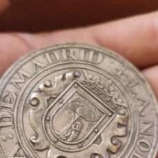 Medallas históricas: MEDALLA VILLA DE MADRID LA NOBLE EN PLATA. MEDIDAS 6,5 CM. REALIZO ENVÍOS.. Lote 401060614