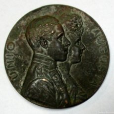 Medallas históricas: GRAN MEDALLA DE LA BODA REAL DE ALFONSO XIII CON VICTORIA EUGENIA DE BATTENBERG, 1906. LOTE 0271
