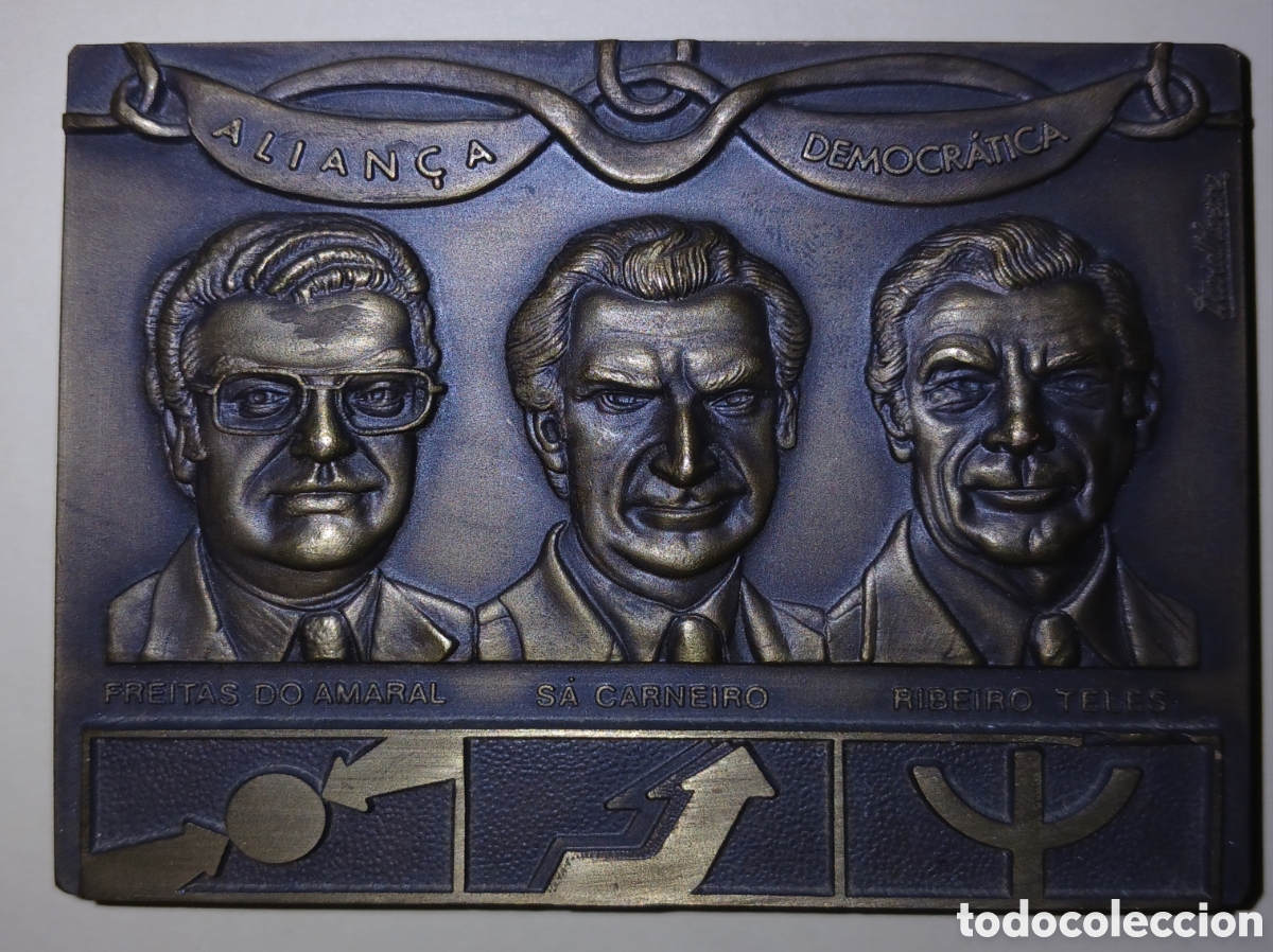 Medallas hist&oacute;ricas: Placa Bronce Alian&ccedil;a Democr&aacute;tica 1979 - Escultor David Oliveira - Edici&oacute;n Numerada - 514 gr