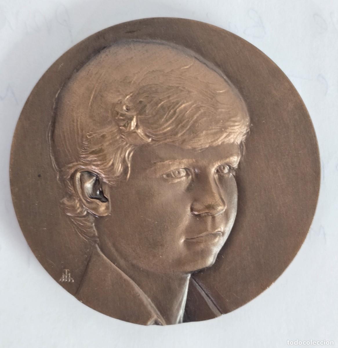 Medallas hist&oacute;ricas: Medalla Conmemorativa Felipe de Borb&oacute;n Pr&iacute;ncipe de Asturias - F. N. M. T. 1 de Noviembre de 1977.