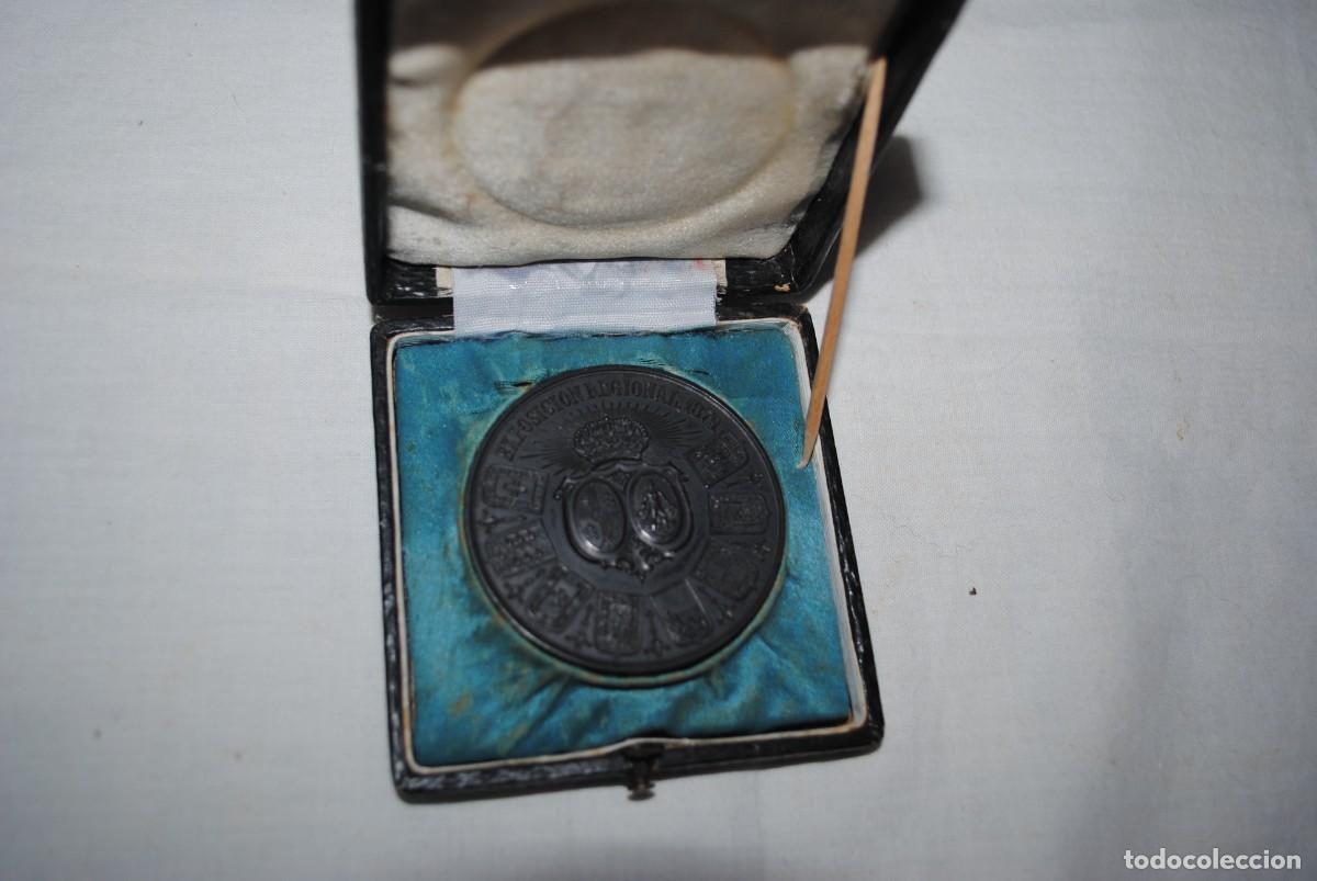 Medallas hist&oacute;ricas: CADIZ , MEDALLA EXPOSICION REGIONAL 1879