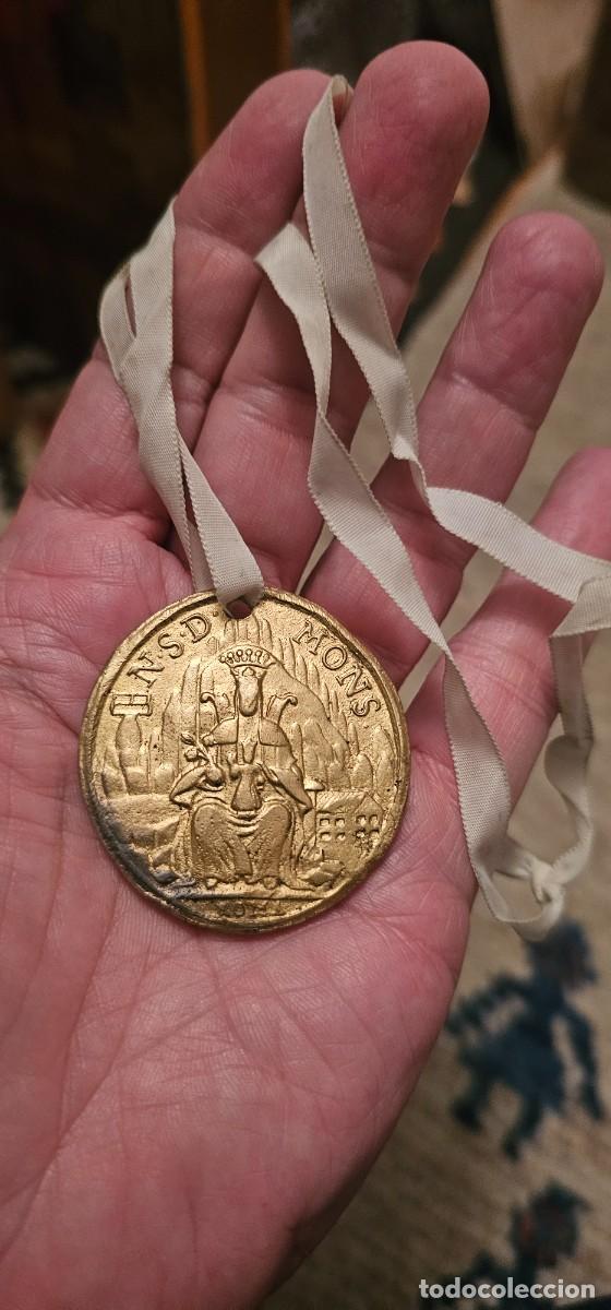 Medallas hist&oacute;ricas: Preciosa medalla bronce dorado Montserrat sih&ntilde;o XVIII