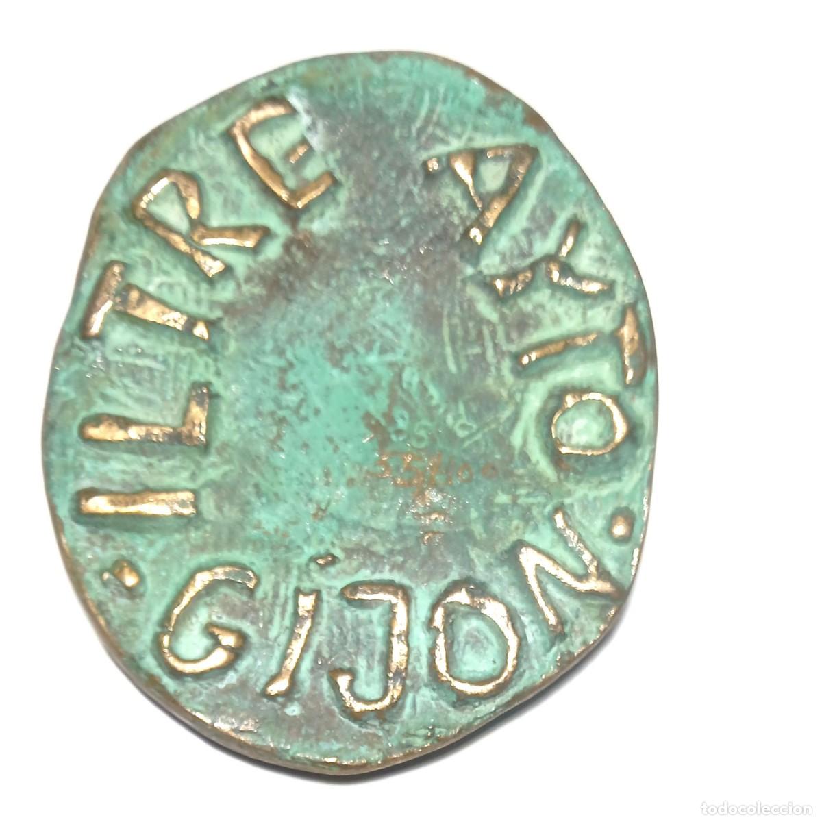 Medallas hist&oacute;ricas: Medalla de bronce del Ilustre Ayuntamiento de Gij&oacute;n