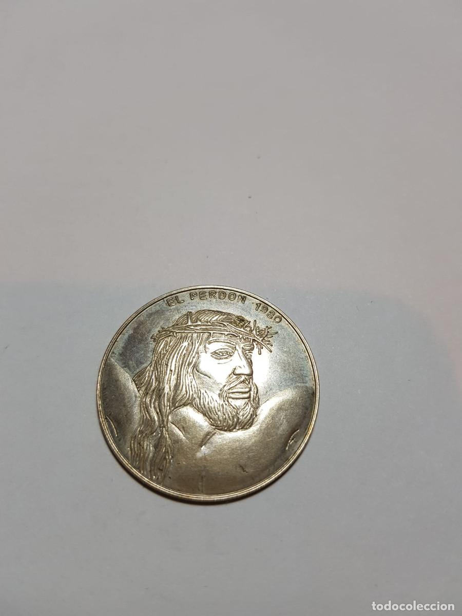 Medallas hist&oacute;ricas: MEDALLA HERMANDAD JUVENIL DEL SANTISIMO CRISTO DEL PERDON VIA CRUCIS PENITENCIAL DEL SILENCIO-PLATA
