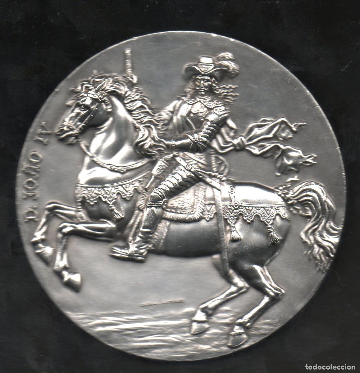 Medallas hist&oacute;ricas: FILA PORTUGAL 1981 MEDALHA D.JO&Atilde;O IV 325 ANO DA SUA MORTE ARTUR CABRAL ANTUNES PRATA
