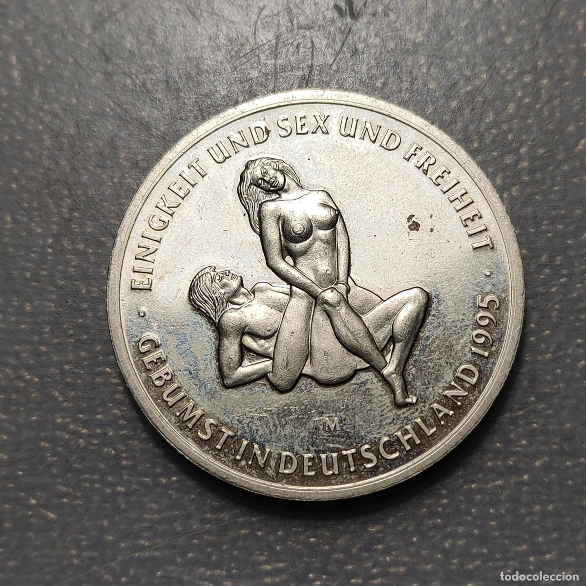 Medallas hist&oacute;ricas: ALEMANIA GERMANY MEDALLA FICHA EROTICA 1995 35mm