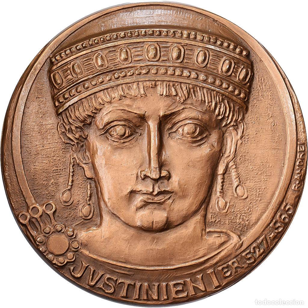 Medallas hist&oacute;ricas: [#1529103] Francia, medalla, Notariat Fran&ccedil;ais, Justinien Ier, 1973, Bronce, Andrei, SC