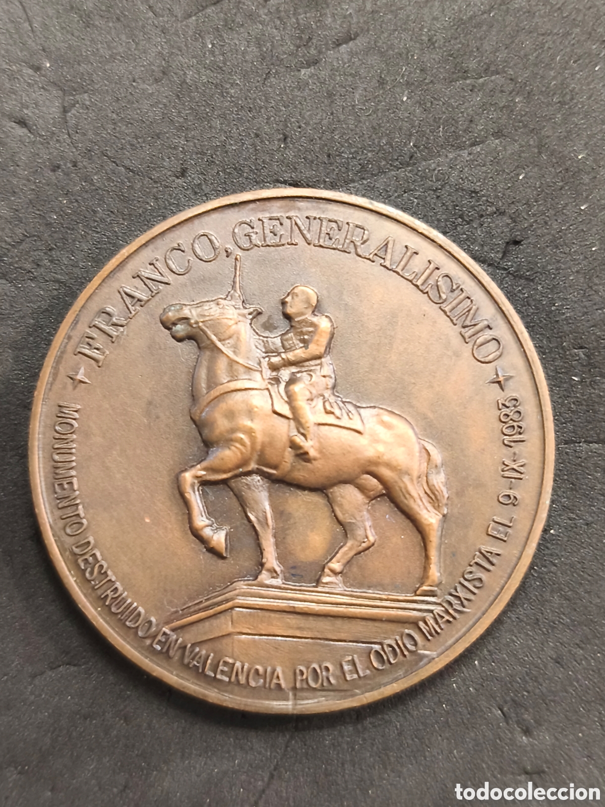 Medallas hist&oacute;ricas: Medalla Francisco Franco monumento destruido por odio marxista 1983 VIII Aniversario