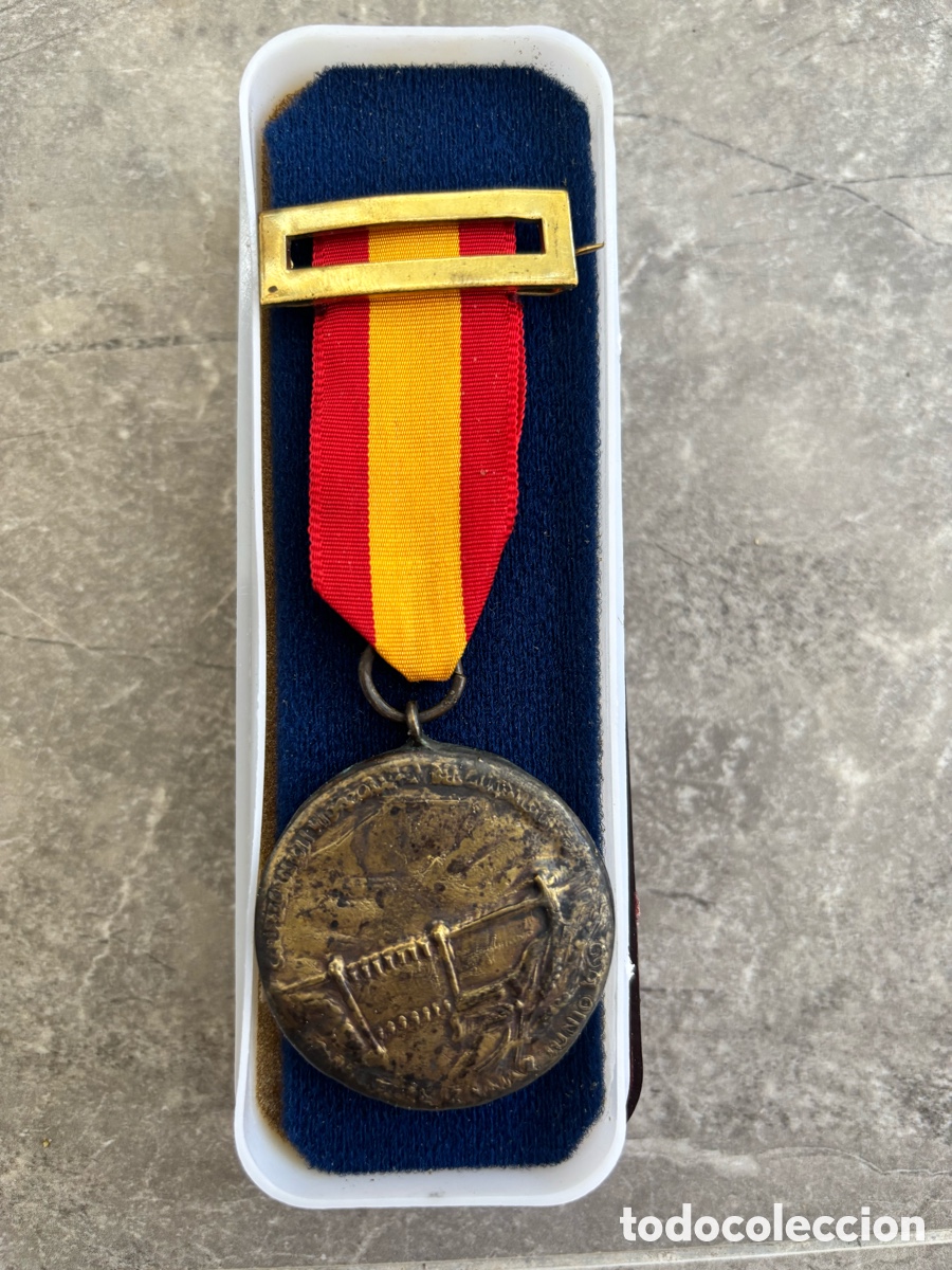 Medallas hist&oacute;ricas: Lote de Gran Gala Inauguracion Embalse Iznajar 1969 COMPLETO