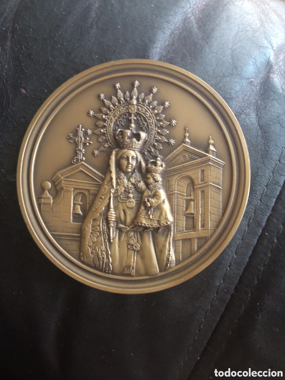 Medallas hist&oacute;ricas: Gran Medallon, XXV Aniversario Coronaci&oacute;n Can&oacute;nica, Virgen de Gracia, San Lorenzo del El Escorial