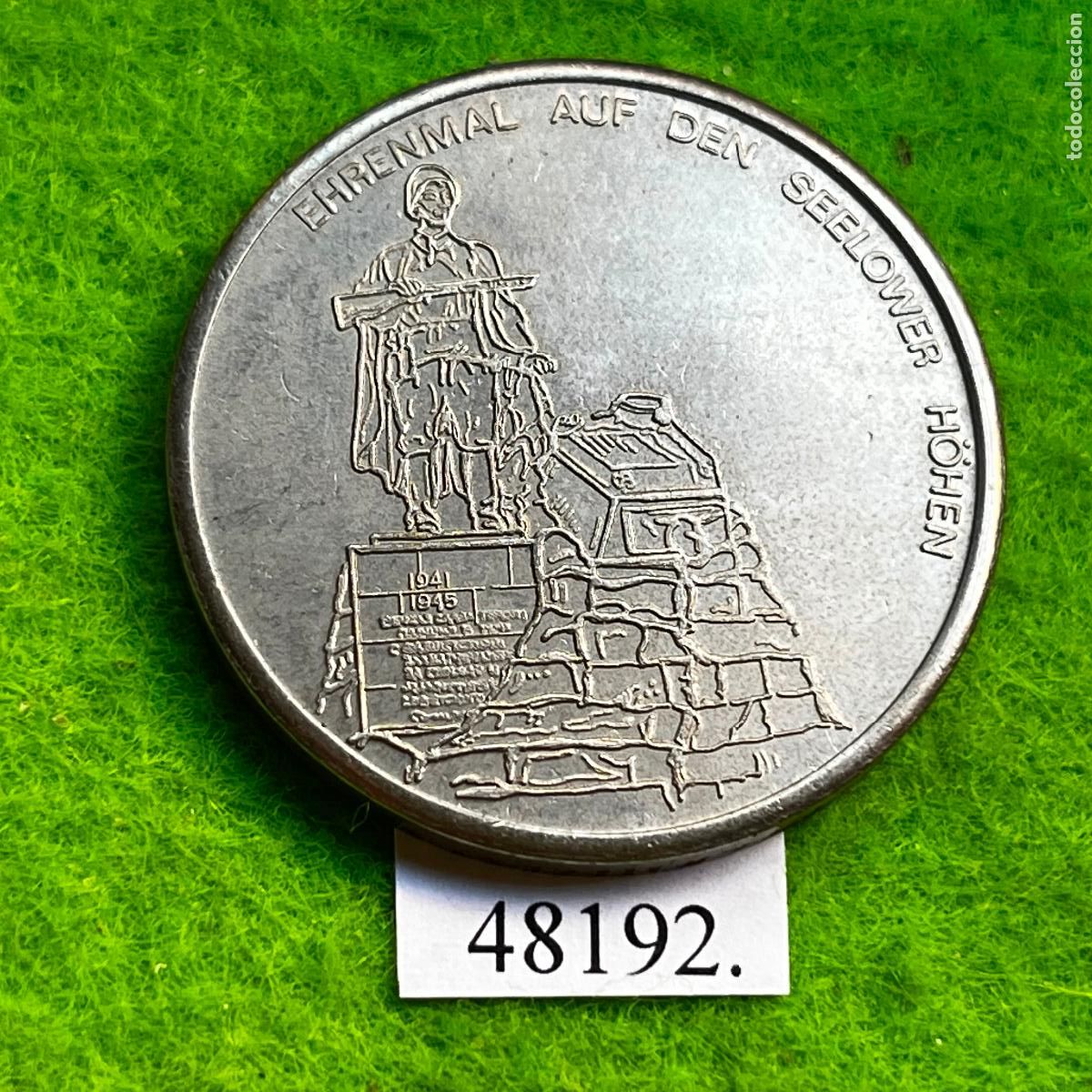 Medallas hist&oacute;ricas: Medalla Alemania comunista, Memorial de las Alturas de Seelow, 2&ordf; GM, 1941-1945, DDR, RDA