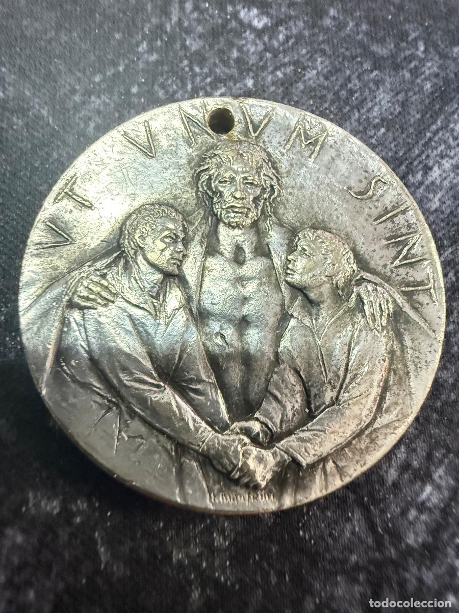 Medallas hist&oacute;ricas: Medalla antigua Vaticano Roma firmada G. Monfrini relieve Cristo y Plaza San PedroCD