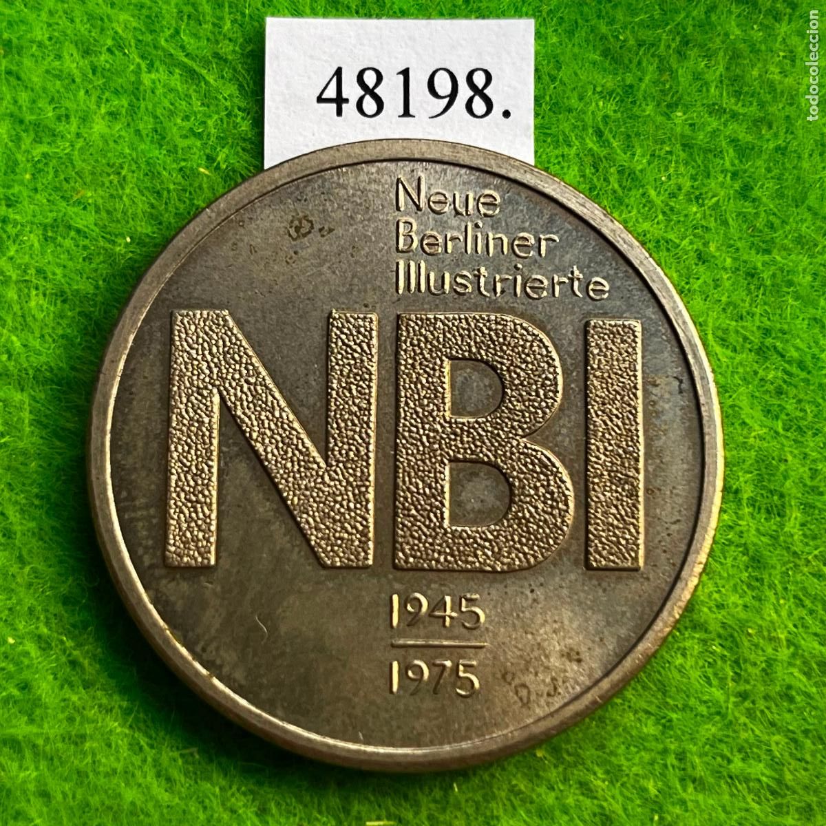 Medallas hist&oacute;ricas: Medalla Alemania comunista, Neue Berliner Illustrierte, 1945-1975, DDR, RDA