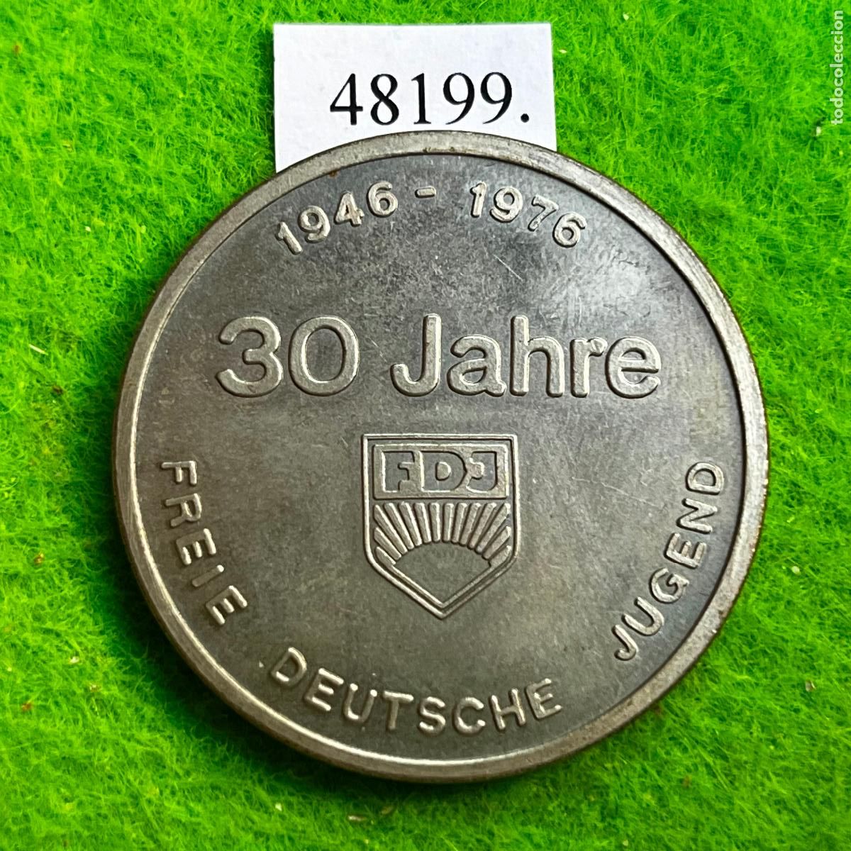 Medallas hist&oacute;ricas: Medalla Alemania comunista, 30 a&ntilde;os Freie Deutsche Jugend, Juventud Alemana Libre 1946-1976 DDR, RDA