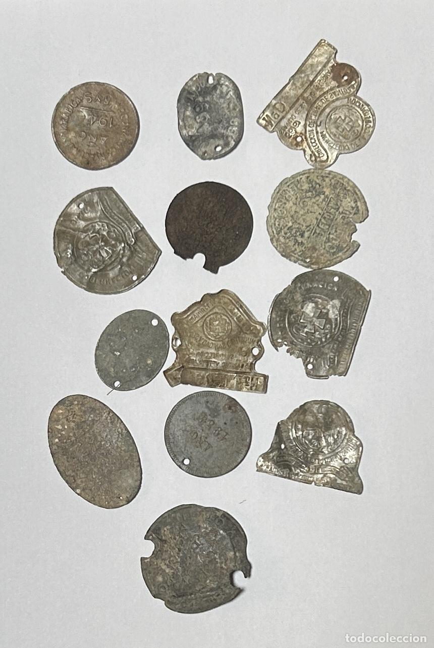 Medallas hist&oacute;ricas: L126 LOTE DE 13 CHAPAS DE VETERINARIO