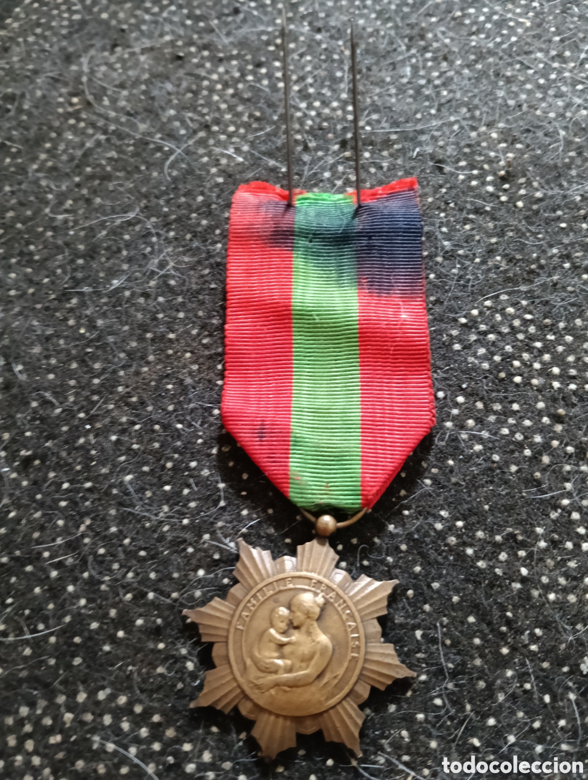 Medallas hist&oacute;ricas: Medalla de oro en agradecimiento por tener 8 o m&aacute;s hijos en Francia en los a&ntilde;os 20.