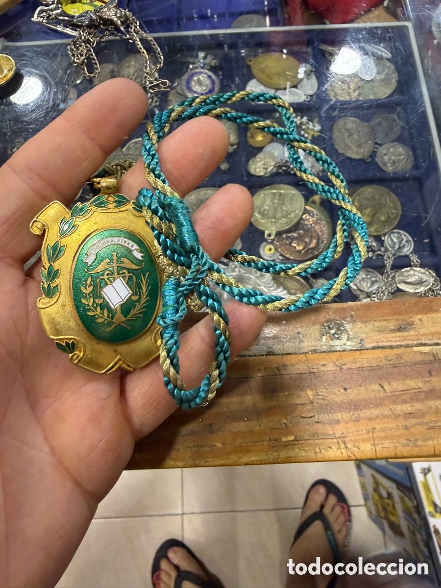 Medallas hist&oacute;ricas: Medalla instituto de censores, &eacute;poca franquista