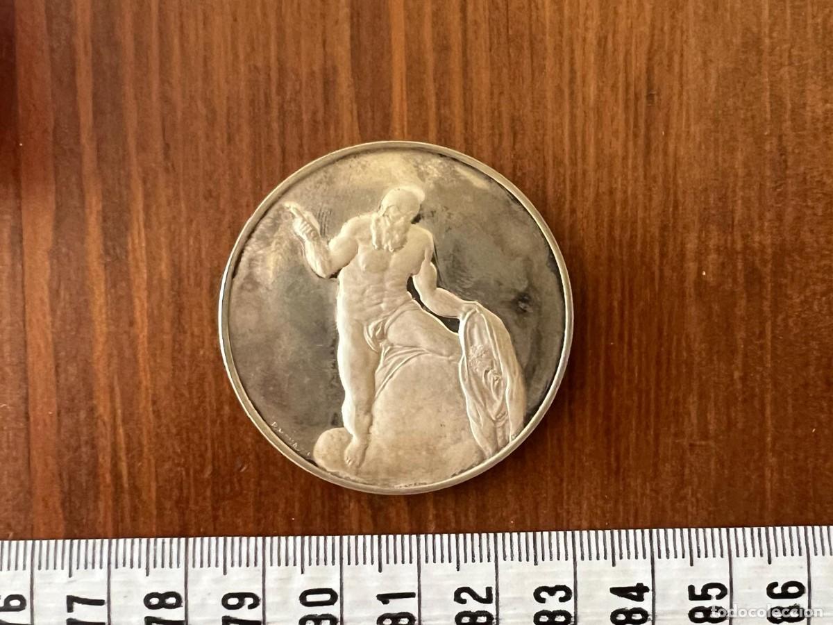 Medallas hist&oacute;ricas: Medalla de colecci&oacute;n acu&ntilde;ada en plata de ley que rinde homenaje al genio renacentista Miguel &Aacute;ngel B
