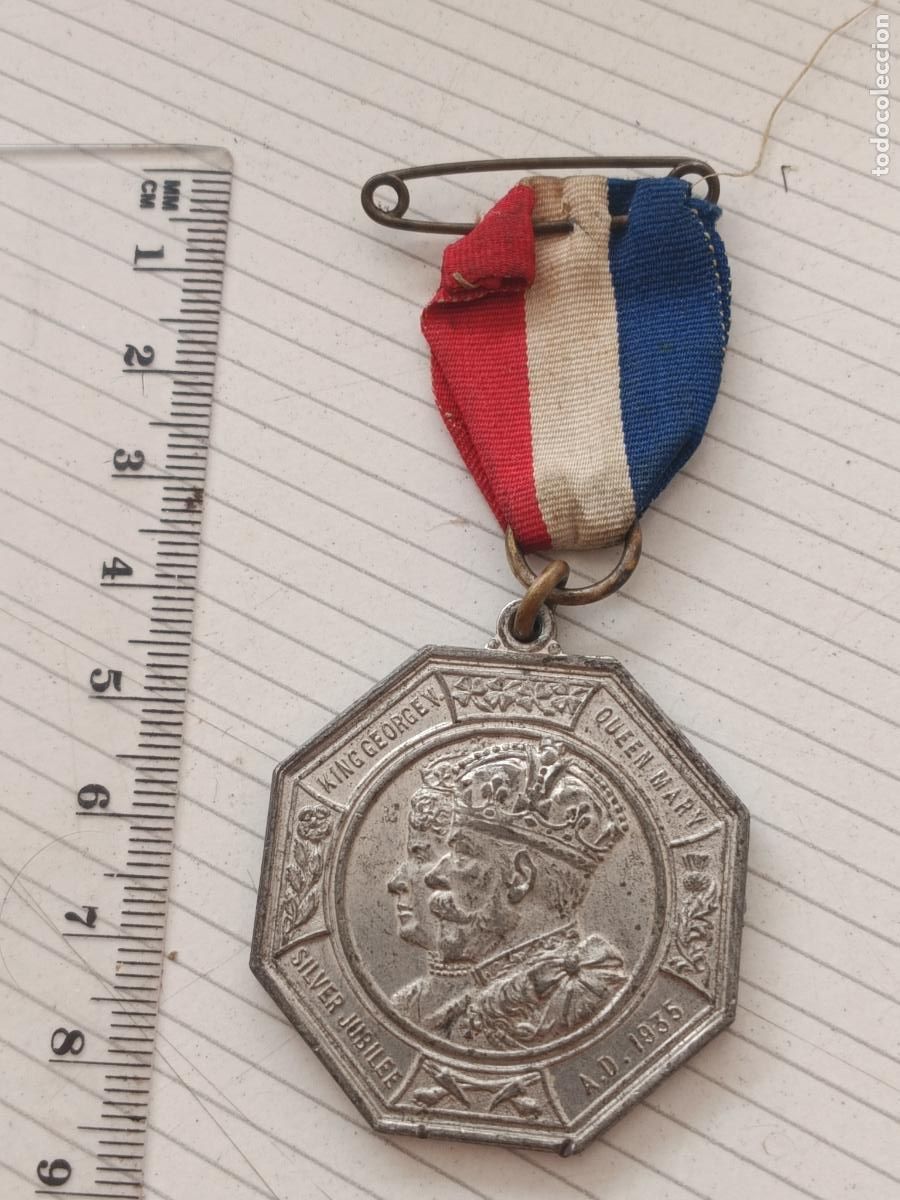 Medallas hist&oacute;ricas: MEDALLA CONMEMORATIVA SUCESI&Oacute;N JORGE V, MIDDLESEX, REINO UNIDO, 1935 SILVER JUBILEE