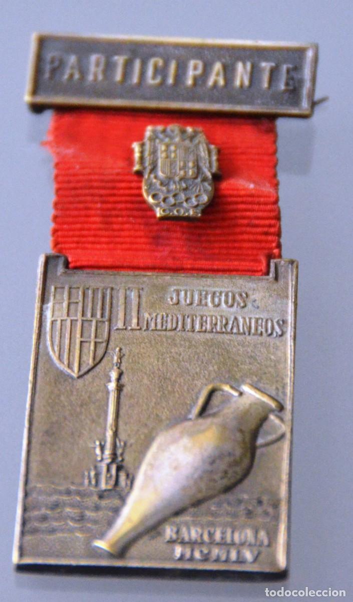 Medallas hist&oacute;ricas: MEDALLA INSIGNIA OFICIAL DE PARTICIPANTE II JUEGOS MEDITERR&Aacute;NEOS BARRCELONA 1955 - FABRICANTE GICAR