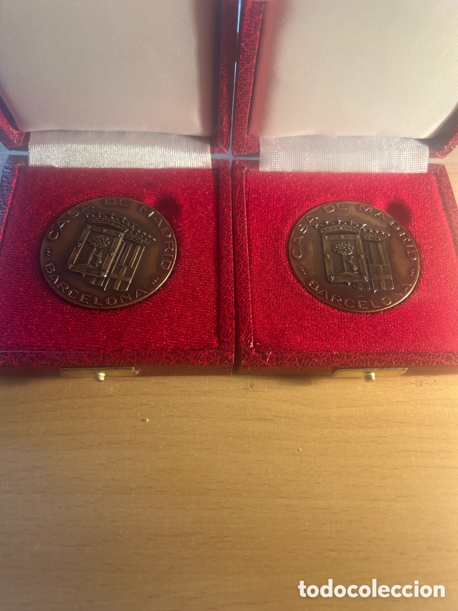 Medallas hist&oacute;ricas: Lote de 2 medallas conmemorativas Casa de Madrid en Barcelona &ndash; A&ntilde;o 1991