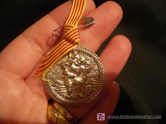 Thematic medals: **ANTIGUA MEDALLA,CON CINTA Y AGUJA** (30 mm.) &iexcl;&iexcl;MEJOR EN MANO QUE EN FOTO!!