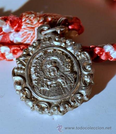 Medalhas tem&aacute;ticas: antigua medalla con cordon hdad del stmo sacramento  del altar y nutra sra. de la encarnaci&oacute;n , gere