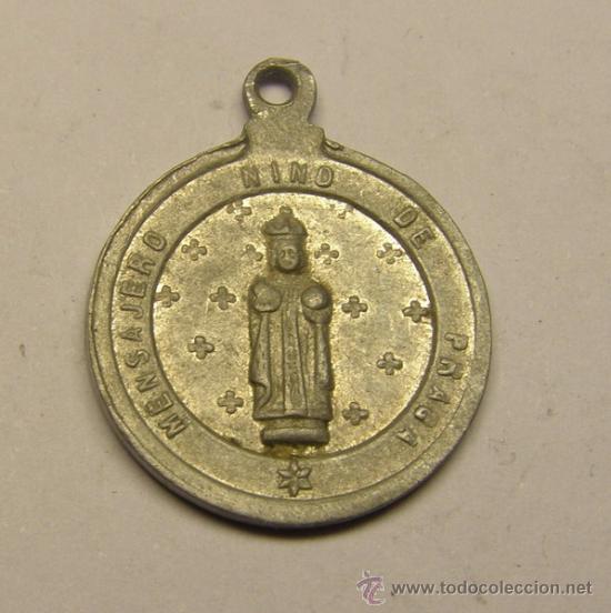 Medallas tem&aacute;ticas: Medalla Ni&ntilde;o de Praga, Se&ntilde;ora del Carmen.