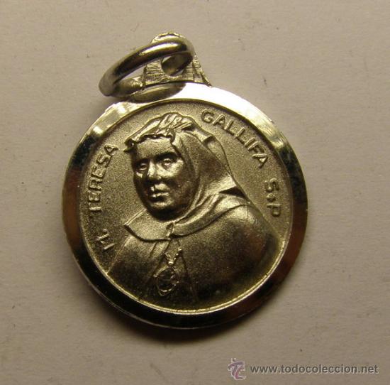 Thematische Medaillen: Medalla religiosa relicario de M. Teresa Gallifa.