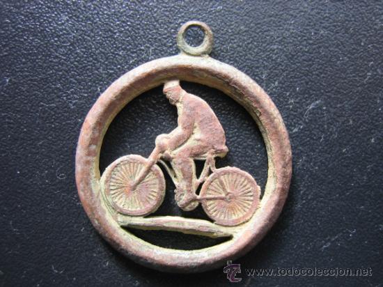 M&eacute;dailles th&eacute;matiques: Medalla de ciclista. Cobre 2&acute;3 cm D