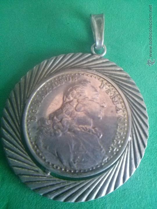 Thematic medals: MEDALLA O MEDALLON DE PLATA  PATRONA BAVARIA 1760