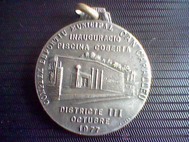 Medalhas tem&aacute;ticas: medalla inauguracio Piscina Districte III 1977 Can Caralleu Sarria Pedralbes S Gervasi *llav2